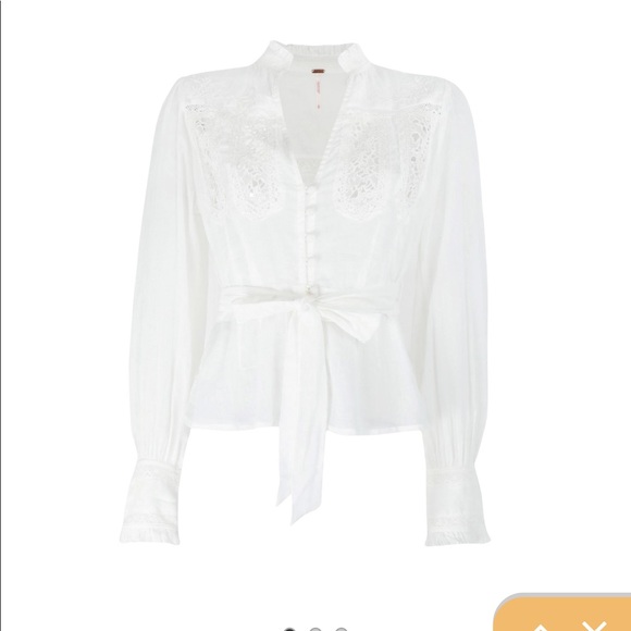 Free People Tops - ‼️FREE PEOPLE ‼️Stunning Crochet Blouse NWT